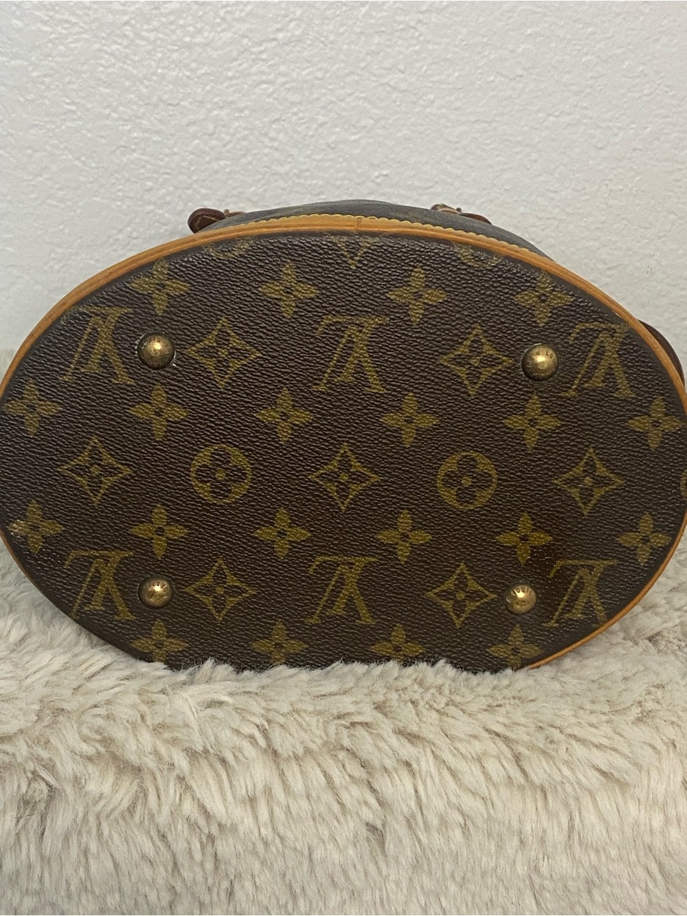 Louis Vuitton Monogram Vintage PM Bucket Bag in Brown and Tan Leather - Picture 6 of 16